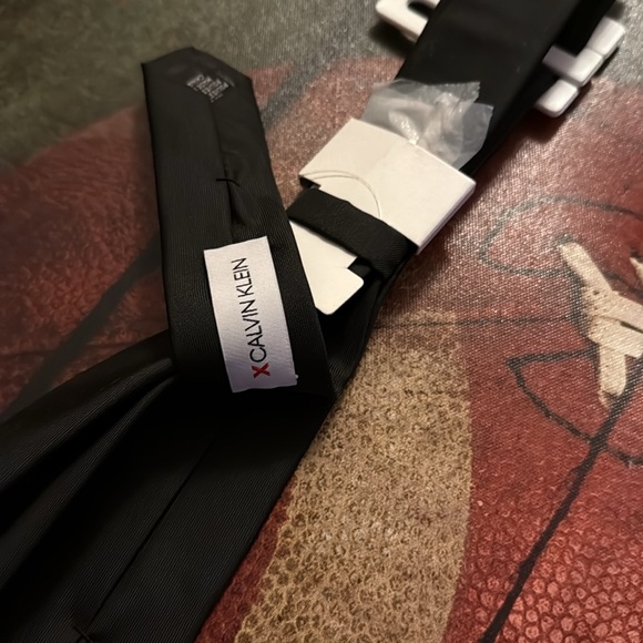 NEW CALVIN KLEIN MEN NECK TIE ALL BLACK PARTY X ULTRA SLIM SKINNY WEDDING SUIT M - Picture 6 of 7